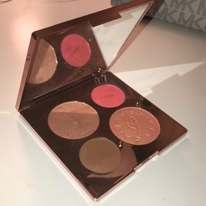 Becca X Chrissy Teigen pallete